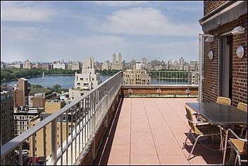 5th image of 1150-1156 Park Ave