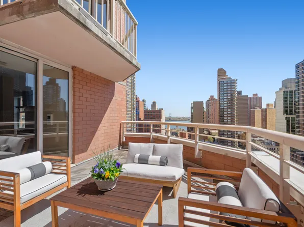 206 East 95th Street 16A/17A image 1 of 14