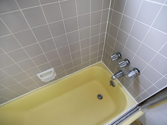 5th image of 260 S Sycamore Ave APT 3