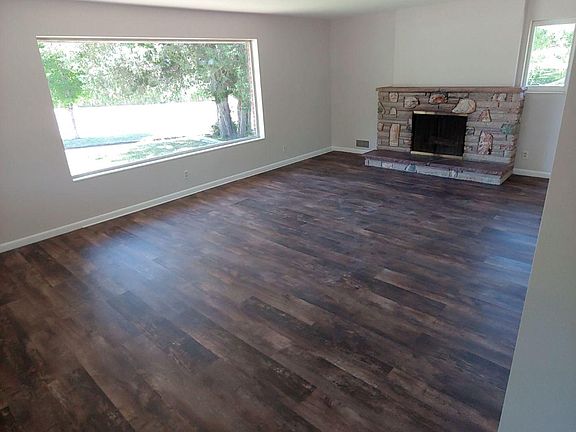 3rd image of 2364 S Country Club Cir