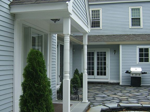 Stone Patio Rear Entry