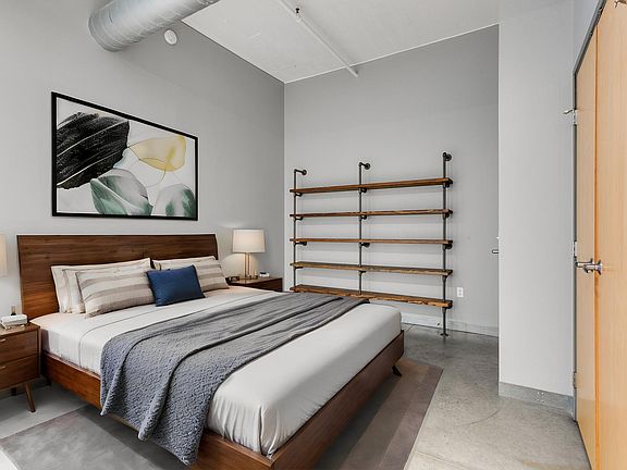 4th image of 250 Park Ave Unit 515