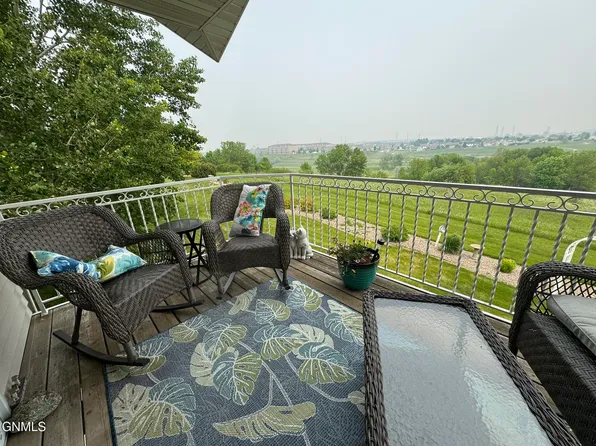 2911 Arizona Dr APT 3, Bismarck, ND 58503