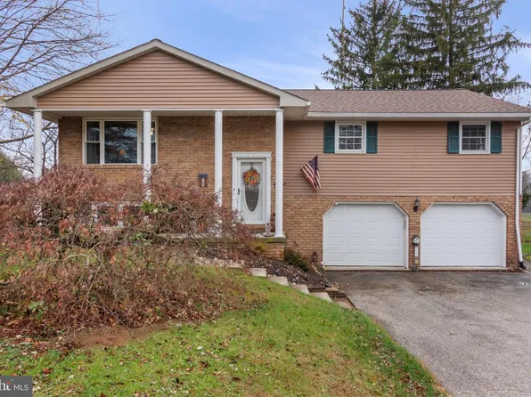 1077 Pine Grove Rd, Hanover, PA 17331