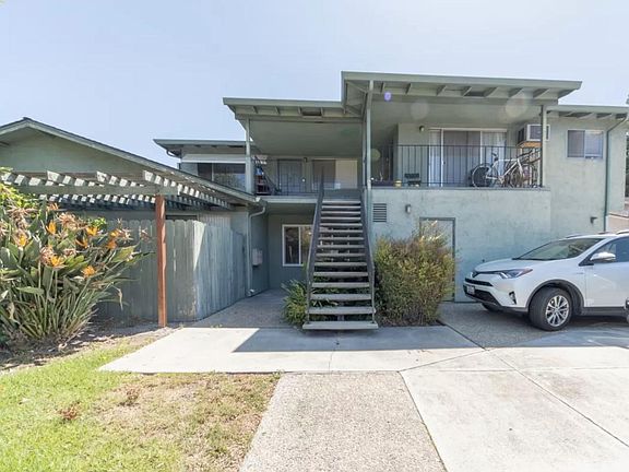 2nd image of 3780 Moorpark Ave APT 2