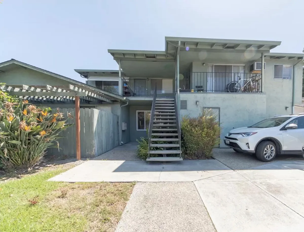 Building Photo - 3780 Moorpark Ave #2