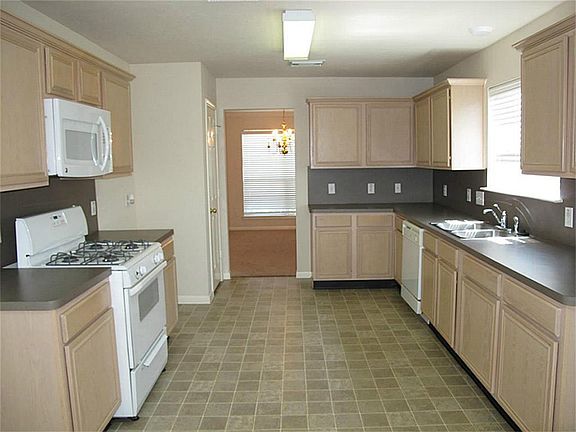 2nd image of 18106 Glen Cypress Ct