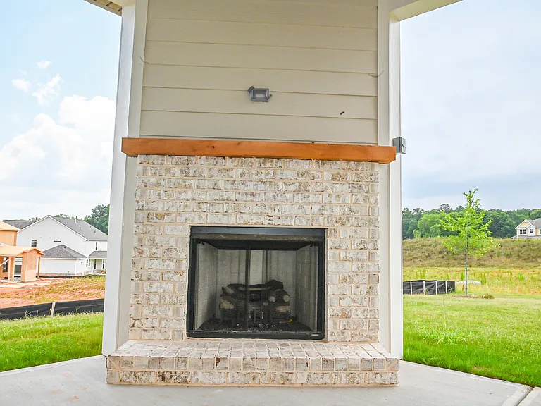 628 Sidney Ct — Photo 96