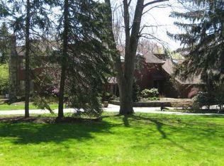 121 1/2 Springhouse Ln, Pittsburgh, PA 15238