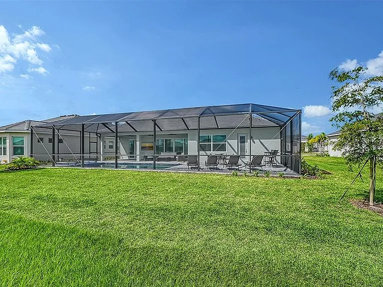 17140 Albatross Rd — Photo 48
