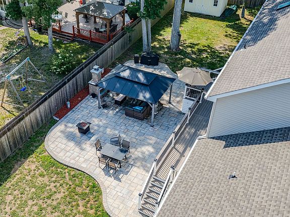 5th image of 6 Hilltop Dr