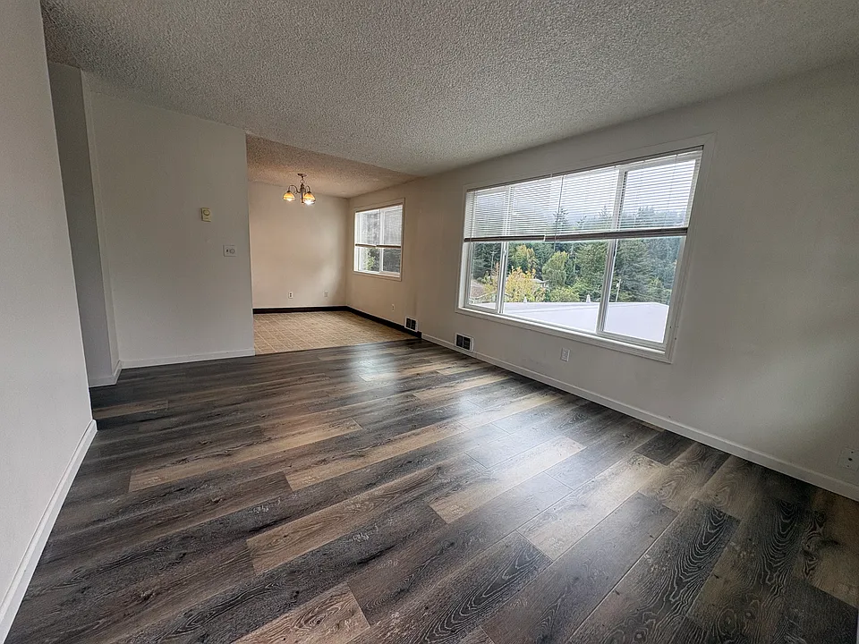 540 8th Ave