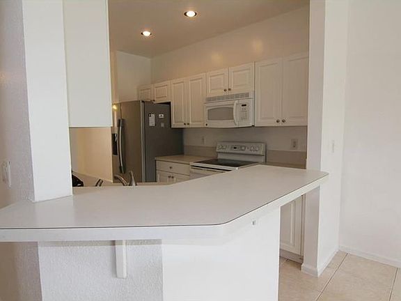 4th image of 676 NW 170th Ter