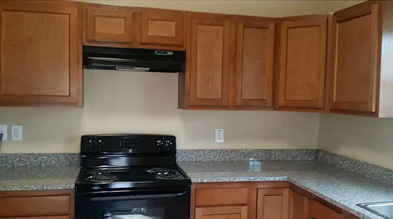 3214 Bapaume Avenue - . — Photo 3