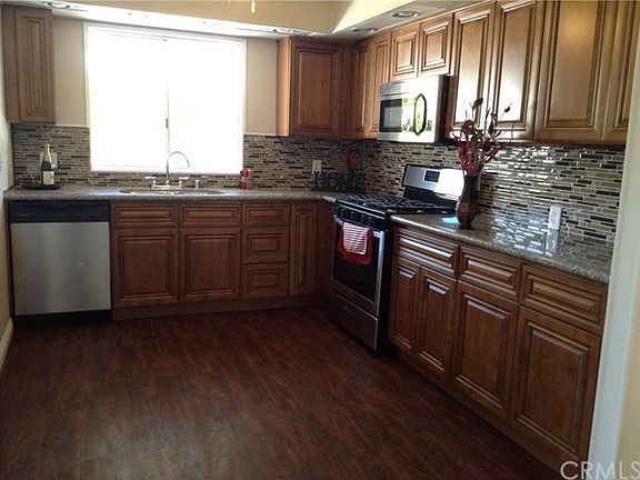 3rd image of 43355 Beverlee Cir