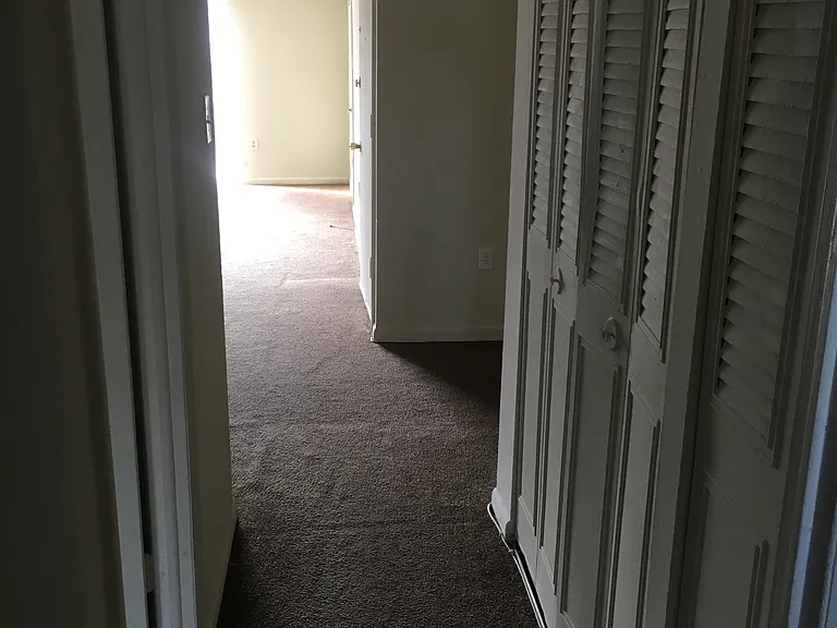 Amber Court — Photo 8