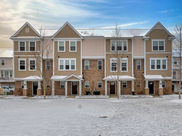 435 Wright St, Wixom, MI 48393