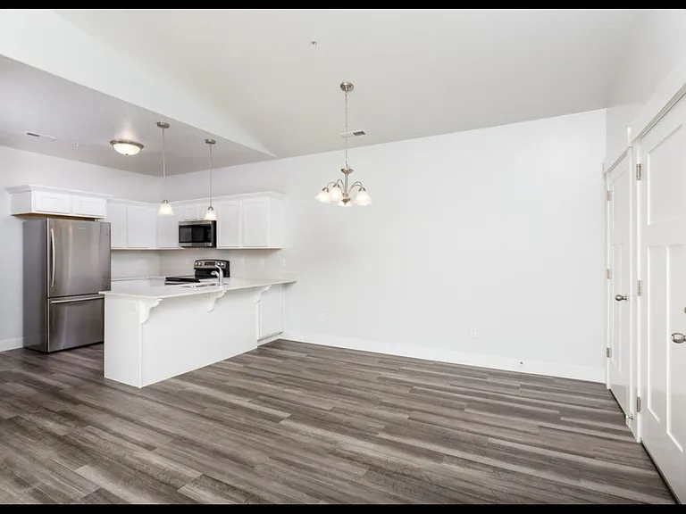 527 N 360 W #527 — Photo 8
