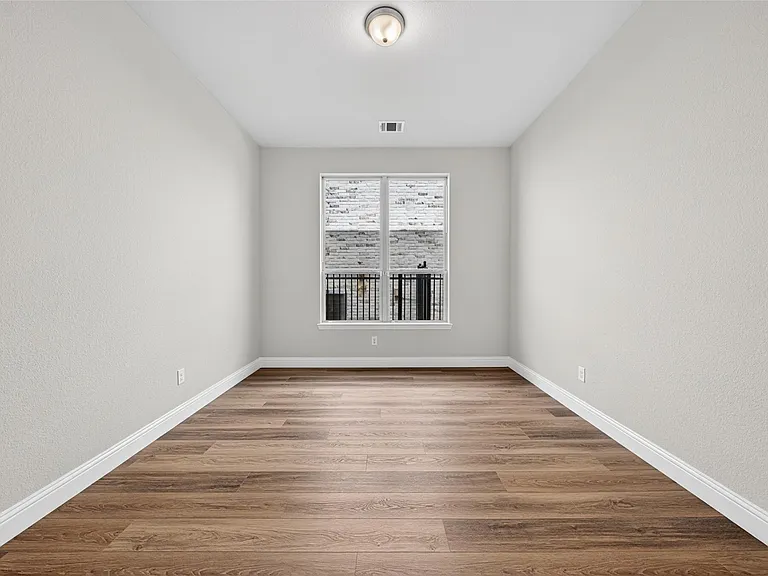 2080 Terra Rose Dr — Photo 9