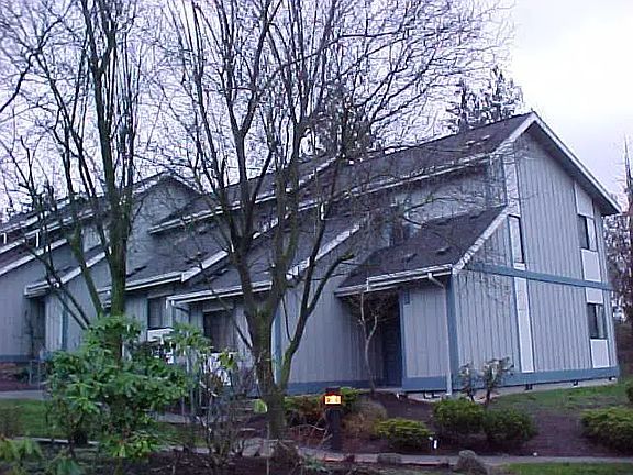 3rd image of 8401 Henning Dr #7924