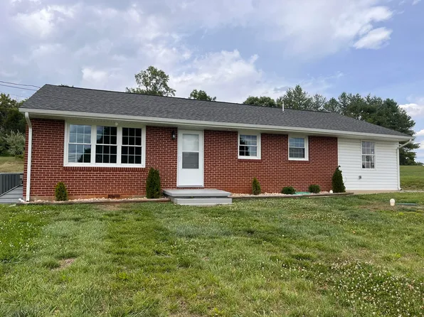 3779 Old Franklin Tpke, Glade Hill, VA 24092