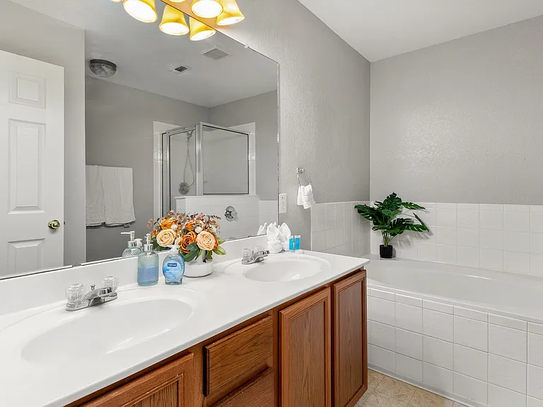 5406 Tomas Cir — Photo 29