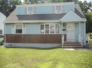 46 Kenneth Ave, Parlin, NJ 08859