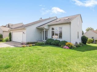 467 Woodland Dr, Saline, MI 48176