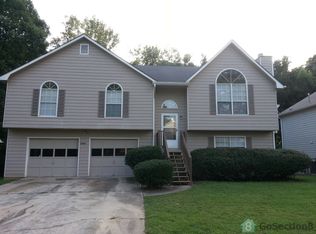 5605 Hunters Forest Ln, Atlanta, GA 30349