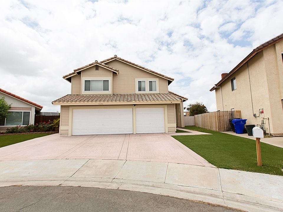 Cul de sac location with wide driveway and 3 car garage.