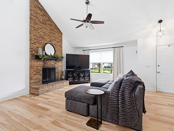 3rd image of 5775 Cypress Hollow Ct