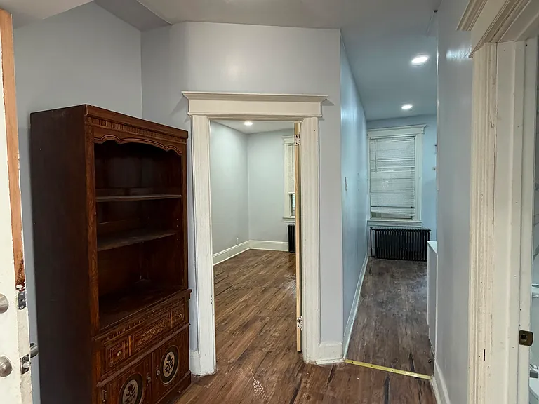 129 W 26th St #B — Photo 6