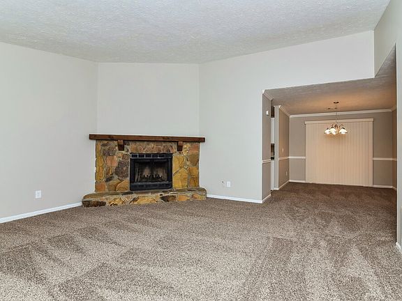 2nd image of 5987 Maryjo Ln