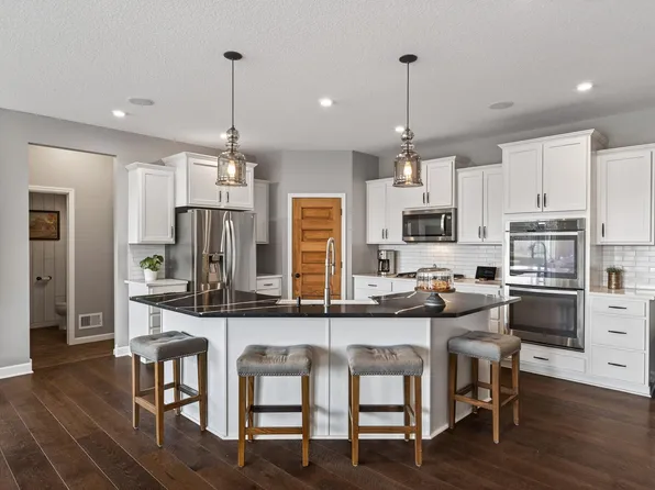 6911 Alvarado Ln N, Maple Grove, MN 55311