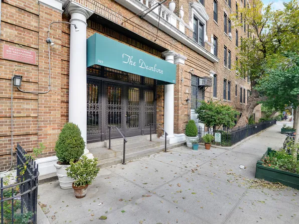 345 Montgomery Street image 16 of 16