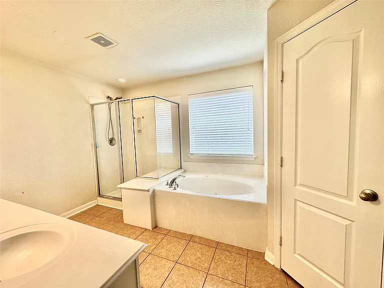 1307 Surecrop Ln — Photo 11