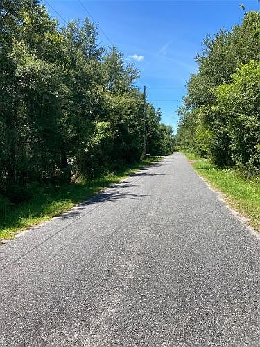 2nd image of 3945 Doe Dr