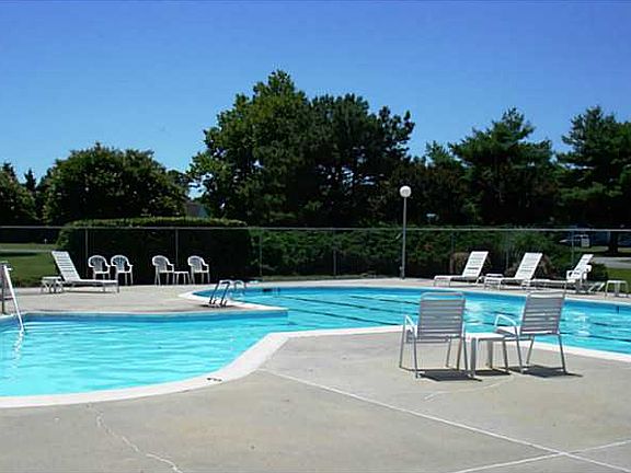 2nd image of 7889 Sunset Dr