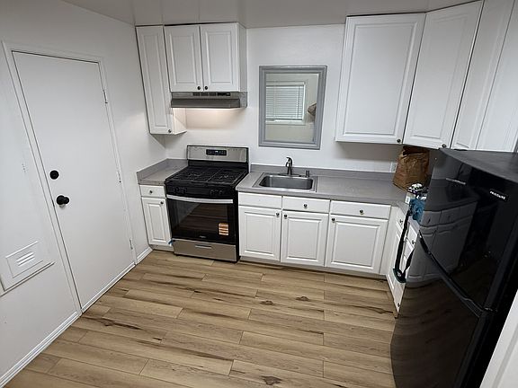 2nd image of 85 Citrus Ave APT 5