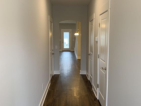 5th image of 2091 Orangery Dr