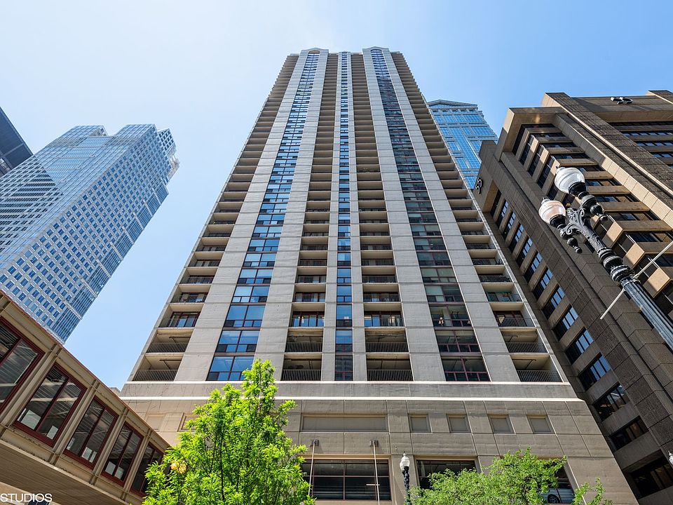 1st image of 200 N Dearborn St #380102
