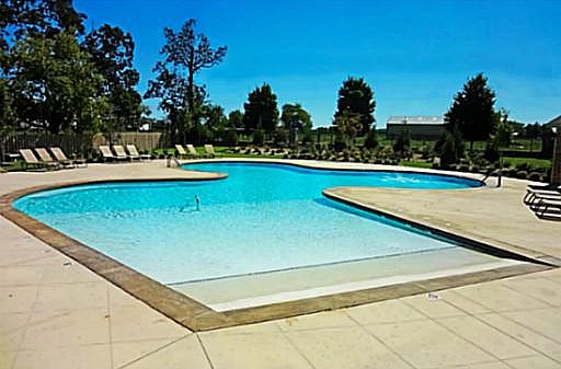 2nd image of 2608 Murfield Dr