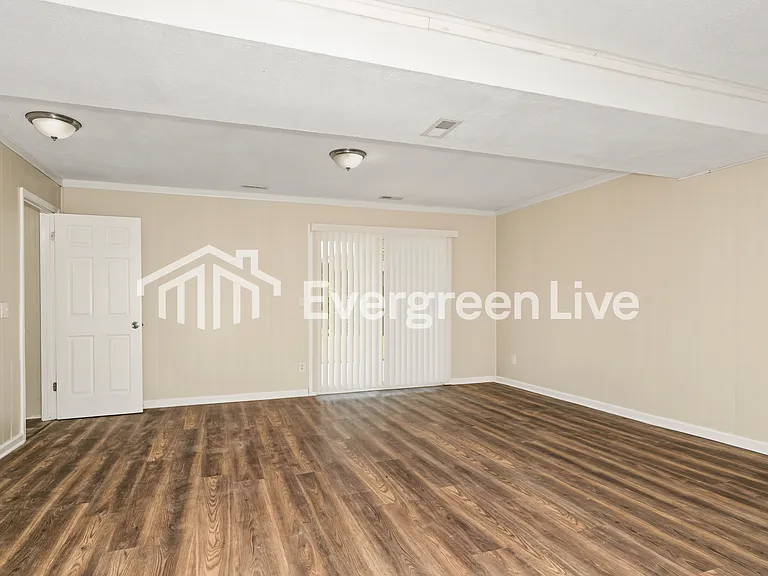 63 Oakridge West Dr — Photo 10