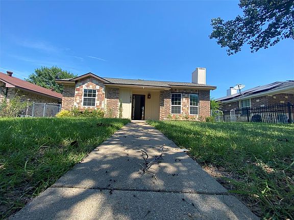 3rd image of 1639 Hunterwood Dr