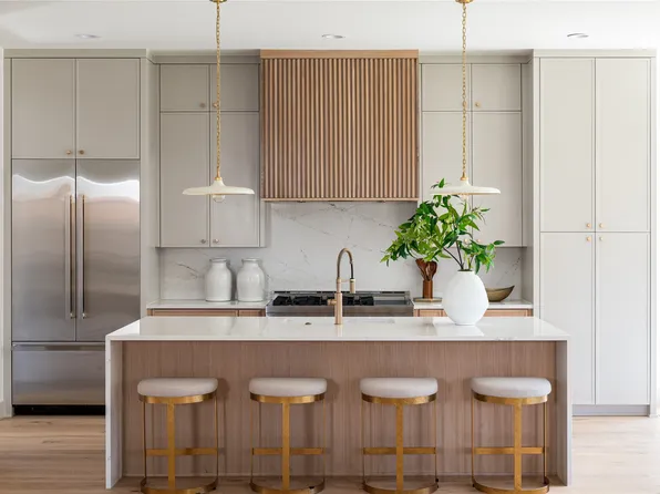 9047 Longmont Dr, Dallas, TX 75238