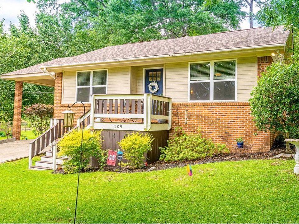 1st image of 209 Whispering Pines Dr