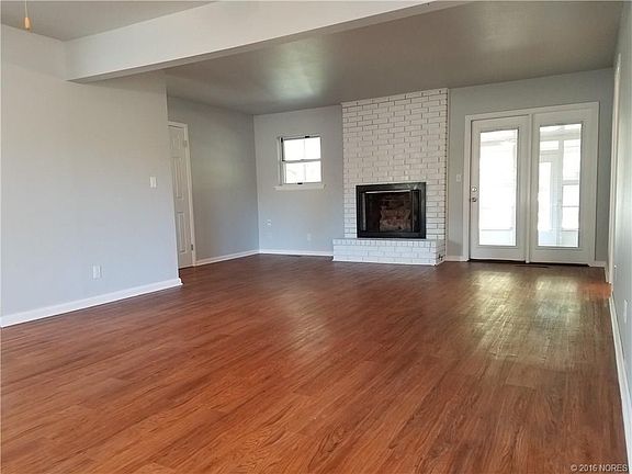 5th image of 715 Winter Ln