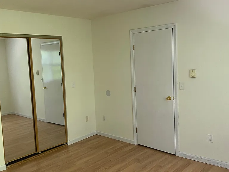 61 Taylor Ave #D — Photo 17
