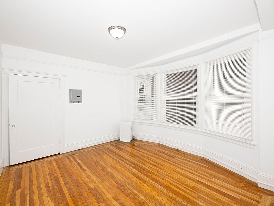 1st image of 1126 Bush St APT 203