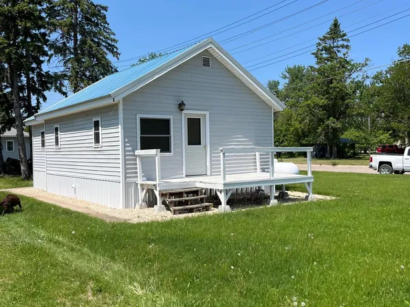 337 Main St N, Greenbush, MN 56726